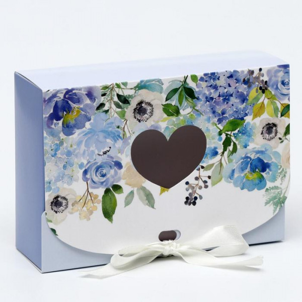 Подарочная коробка сборная с окном "Лиловые цветы", 16,5 х 11, 5 х 5 см  6769814 