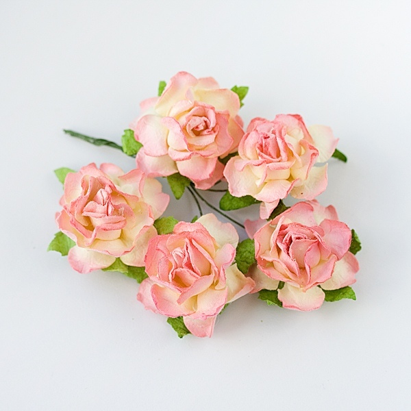 Цветы бум. Кудрявые розы 4 см - РОЗОВЫЙ+ЖЕЛТЫЙ  3 шт. арт249